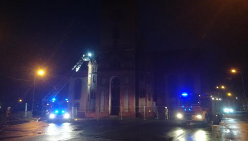 Interwencja straży pożarnej na bielawskim kościele