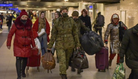 Żołnierze 16 DBOT wspierają uchodźców z Ukrainy