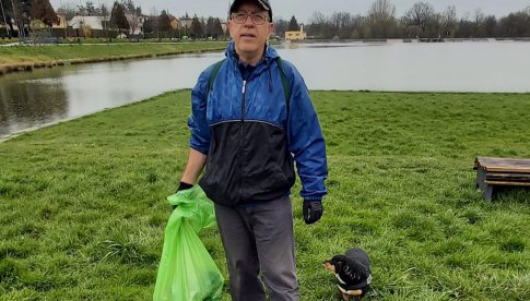 Ekopatrole Krzysztofa Szpilki: Na spacery zawsze chodzę z workiem na śmieci