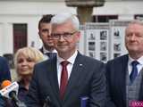 [FOTO] Prawo i Sprawiedliwość zaprezentowało listę kandydatów do Sejmu i Senatu