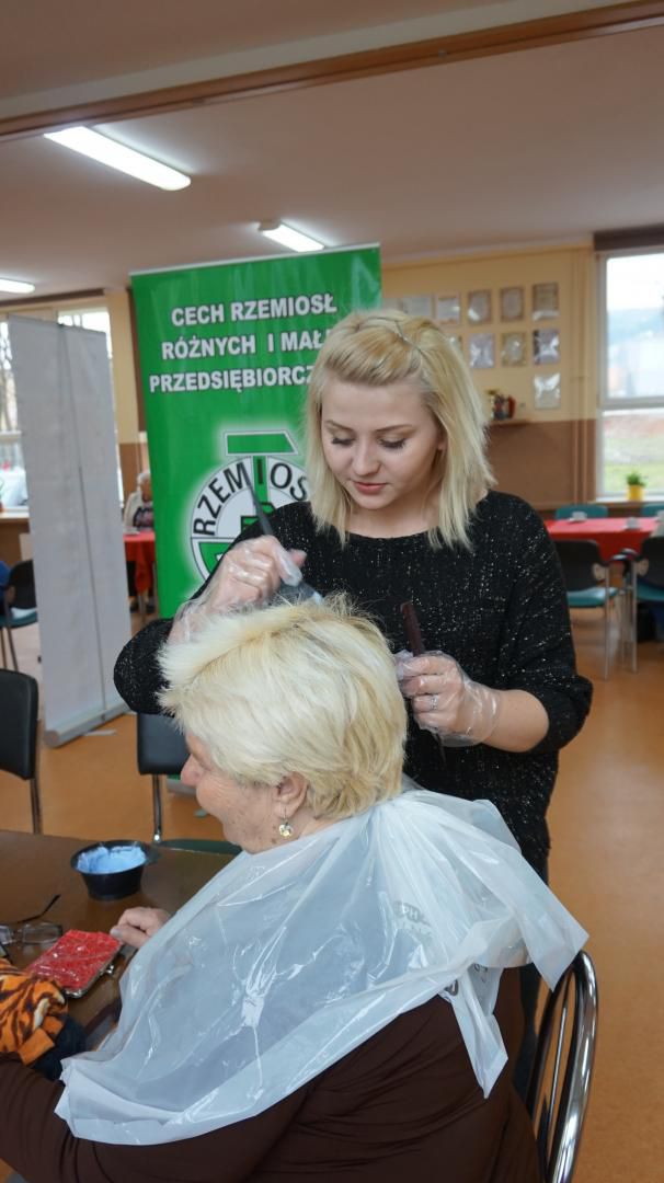 Cech Rzemiosł Bielawa Fryzjerski Dzień Kobiet W Ddps Nestor W