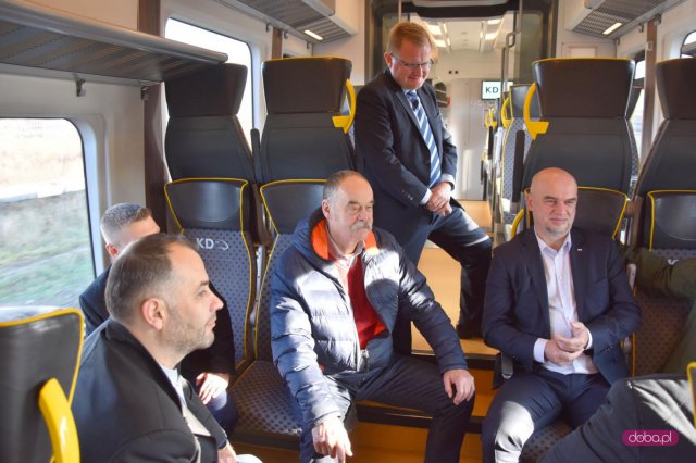 Pierwszy pasażerski pociąg w Bielawie