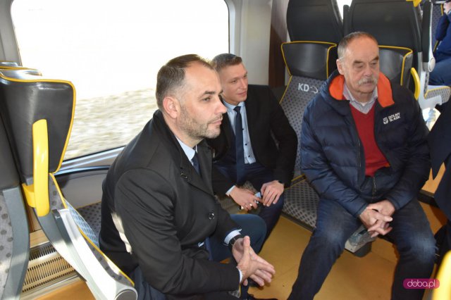 Pierwszy pasażerski pociąg w Bielawie