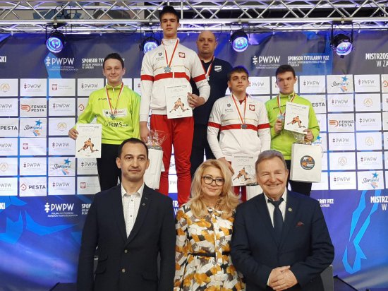 Maciej Wilk oraz Mateusz Smagieł medalistami Mistrzostw Polski Młodzików w Zapasach