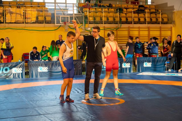 Daniel Konieczny zdobywa złoty medal w Międzynarodowym Turnieju Zapaśniczym w Gogolinie