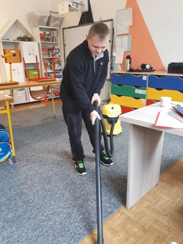 Fundacja Pokolorujmy Szarość i Szkoła Specjalna Bajeczne Wzgórza