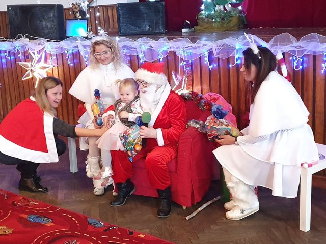 Mikołaj z wizytą w GOKBiS w Łagiewnikach