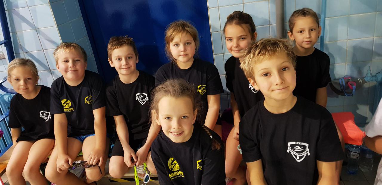 MKS 9: Pływacy na zawodach w Dzierżoniowie