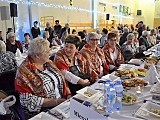 wspólnie przy wigilijnym stole