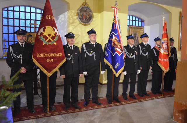 wspólnie przy wigilijnym stole