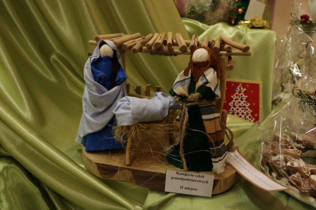 Wystawa pokonkursowa ozdób bożonarodzeniowych