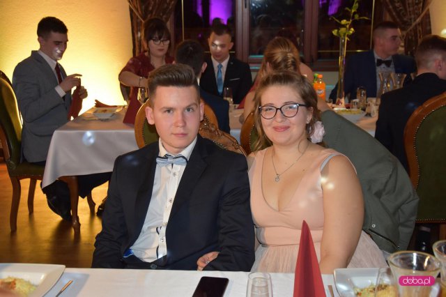 Studniówka dzierżoniowskiego Ekonomika