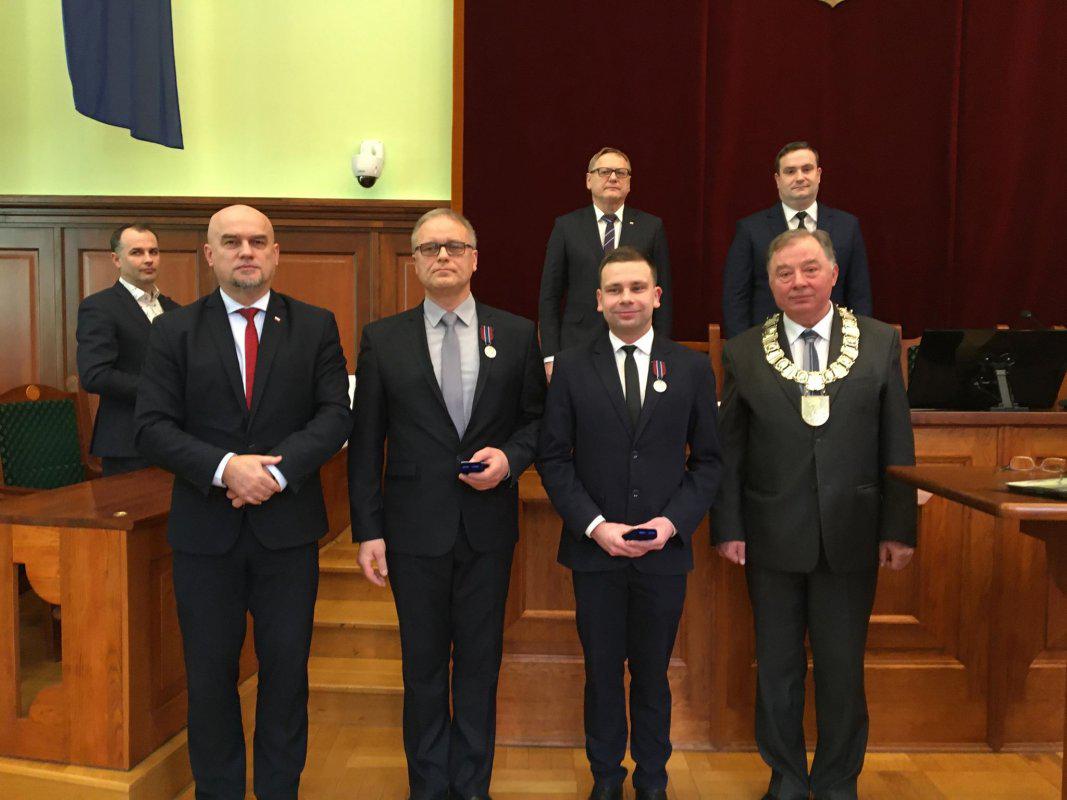 15. sesja Rady Miejskiej Dzierżoniowa - Obchody Międzynarodowego Dnia Pamięci o Ofiarach Holokaustu