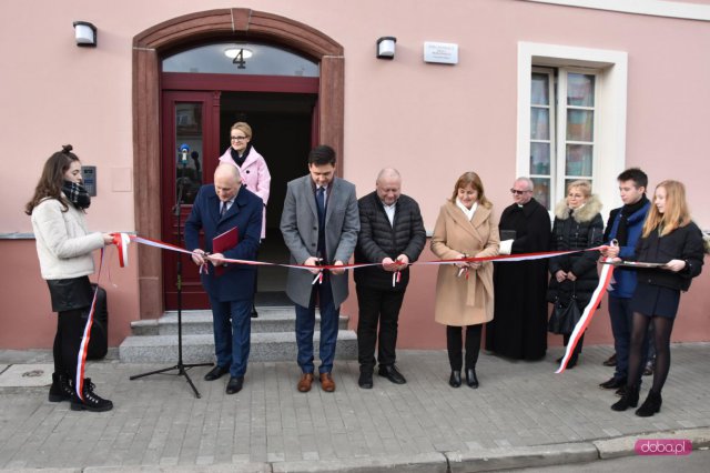 Plac Piastów Śląskich 4 w Piławie Górnej