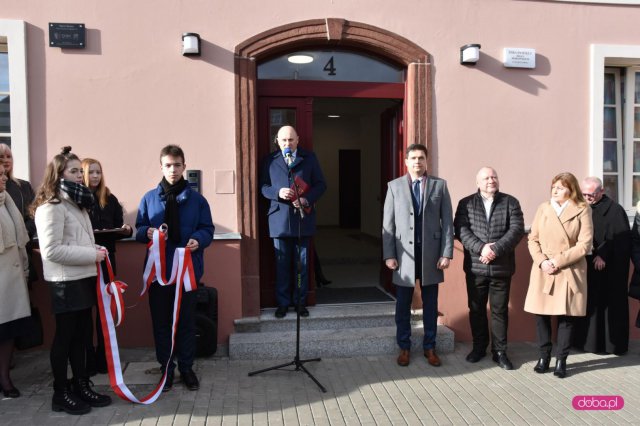 Plac Piastów Śląskich 4 w Piławie Górnej