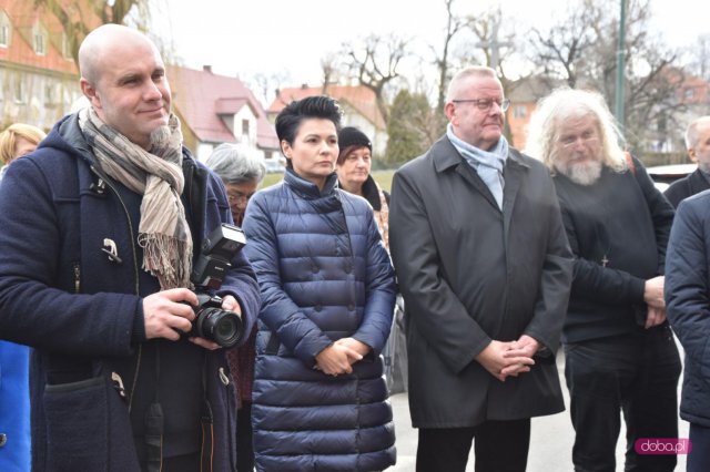 Plac Piastów Śląskich 4 w Piławie Górnej