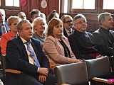 Plac Piastów Śląskich 4 w Piławie Górnej