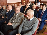 Plac Piastów Śląskich 4 w Piławie Górnej