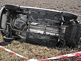 Seatem wypadła z drogi w Nowiźnie