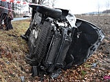 Seatem wypadła z drogi w Nowiźnie