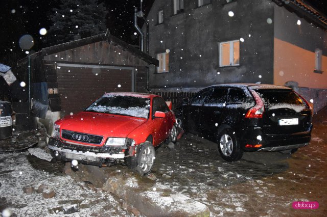 Audi wypadło z drogi w Piławie Dolnej