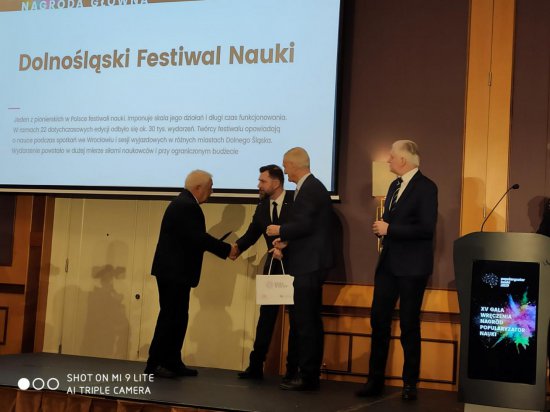 Dolnośląski Festiwal Nauki laureatem konkursu Popularyzator Nauki 2019