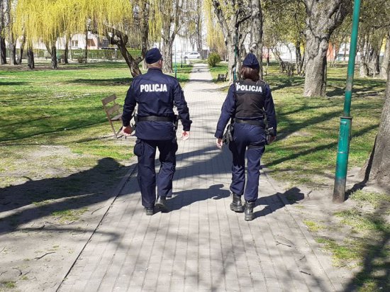 Dzierżoniowscy policjanci podsumowują działania związane ze Świętami Wielkiej Nocy