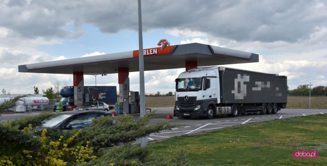Stacje paliw w powiecie dzierżoniowskim