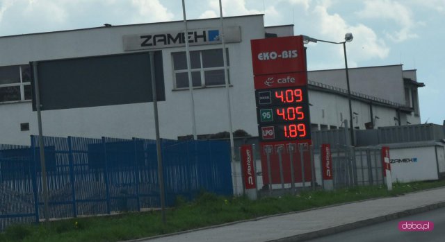Stacje paliw w powiecie dzierżoniowskim