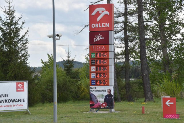 Stacje paliw w powiecie dzierżoniowskim