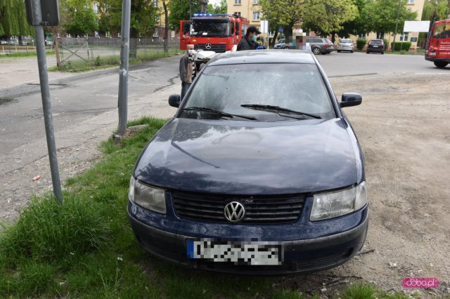 Pożar auta w Dzierżoniowie