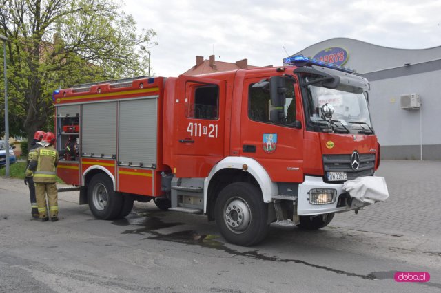 Pożar auta w Dzierżoniowie