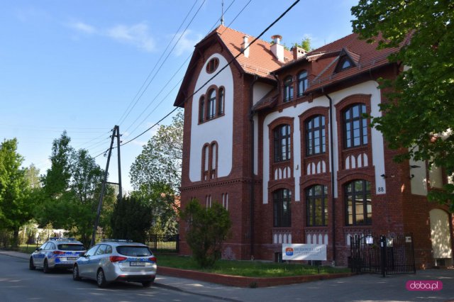 Zakrwawiony mężczyzna w jednym z mieszkań w Dzierżoniowie