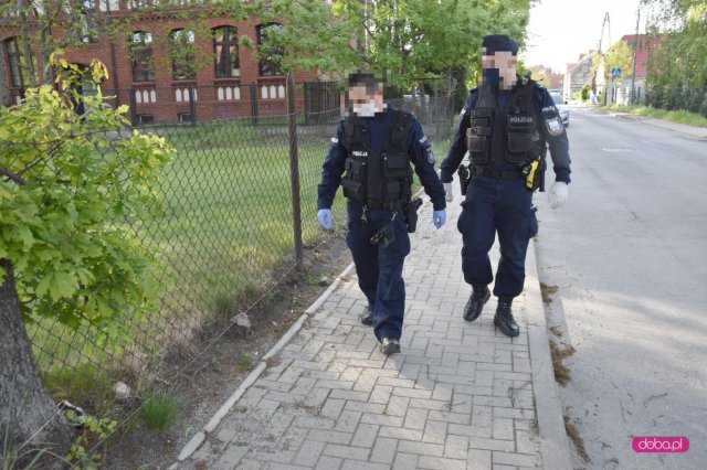 Zakrwawiony mężczyzna w jednym z mieszkań w Dzierżoniowie