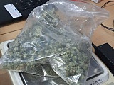 Areszt dla mężczyzny za posiadanie znacznej ilości narkotyków i „dilerkę”