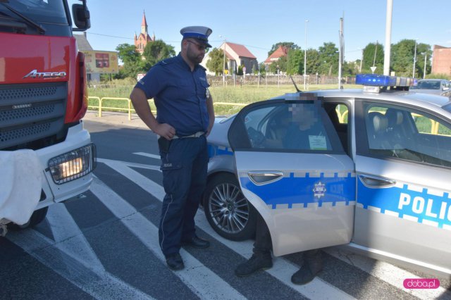 Ojciec wjechał w busa, którym podróżowały jego dzieci