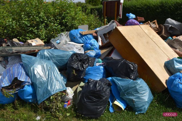 Problem z wysypiskiem śmieci na POD Panorama w Dzierżoniowie