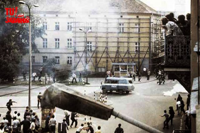 Dzierżoniowski Sierpień 1980. Stan Wojenny 13.12.1981 r.