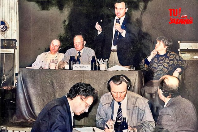 Dzierżoniowski Sierpień 1980. Stan Wojenny 13.12.1981 r.