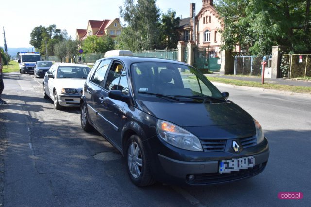 Zderzenie trzech samochodów w Dzierżoniowie 