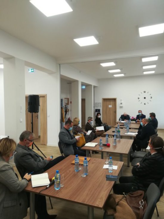 Niemcza: spotkanie wojewody dolnośląskiego z przedstawicielami szpitali