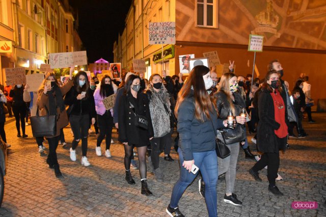 Policja wyznacza trasy alternatywne podczas protestu kobiet