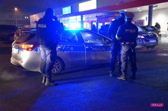 Zdarzenie losowe z udziałem dziecka w Dzierżoniowie na Kauflandzie 
