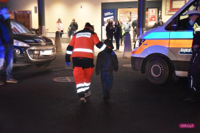 Zdarzenie losowe z udziałem dziecka w Dzierżoniowie na Kauflandzie 
