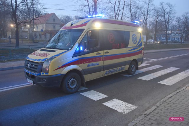 14-latka potrącona przez auto na przejściu dla pieszych w Pieszycach