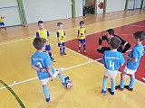 Zmagania najmłodszych piłkarzy UKS Siódemka Bielawa
