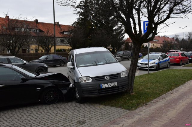 Zderzenie pojazdów w Dzierżoniowie