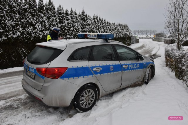 Zderzenie pługu i volkswagena w Nowiźnie