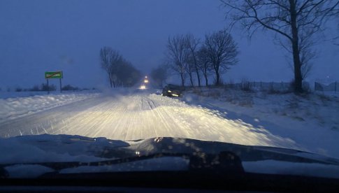 Trudne warunki na trasie Dzierżoniów - Ząbkowice Śląskie