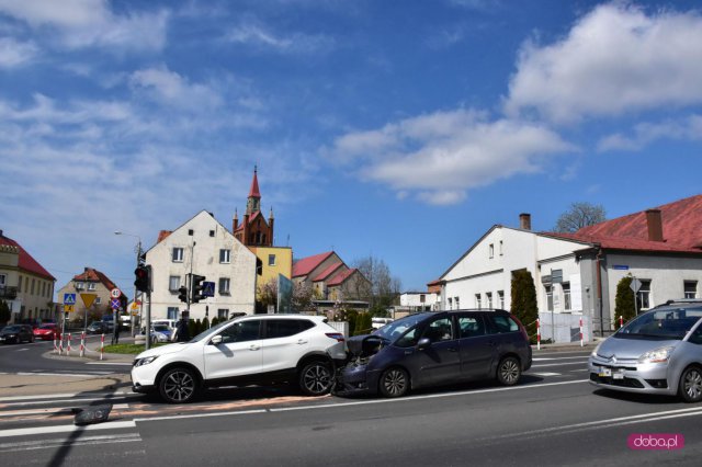 Zderzenie citroena z nissanem w Łagiewnikach